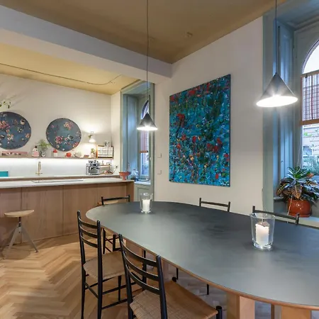 M4 Elegance And Style Near The Metro Apartment *
