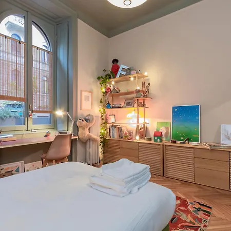 Apartment M4 Elegance And Style Near The Metro