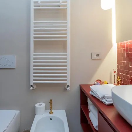 Apartment M4 Elegance And Style Near The Metro Mailand